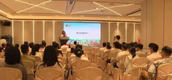 配资门户网站有哪些 广宁县大学生志愿者齐聚一堂，见证新一届志愿者出征